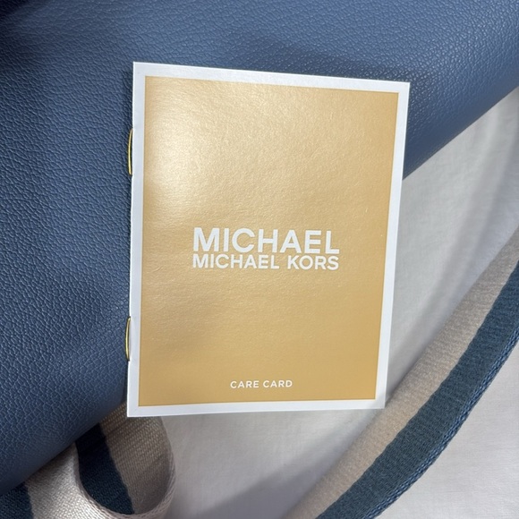 Michael Kors Jet Set Item Large Zip Around Crossbody Wallet in Denim - NEW - Picture 9 of 13